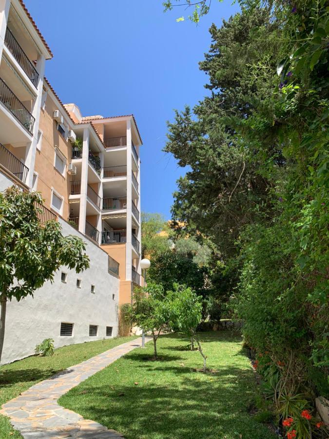 Tulipanes Benalmadena - Parking Privado Apartment Exterior photo
